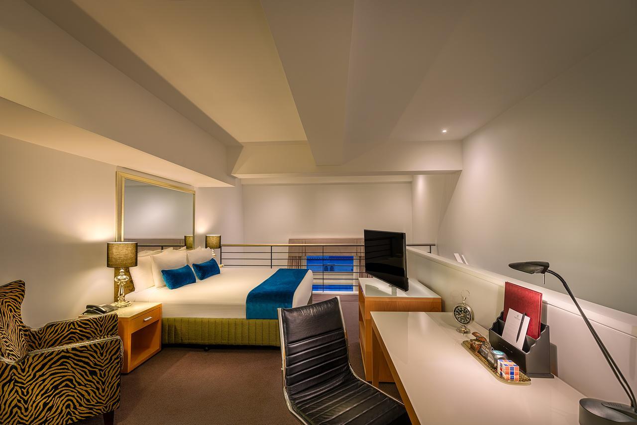 Heritage King Spa Loft Apartment